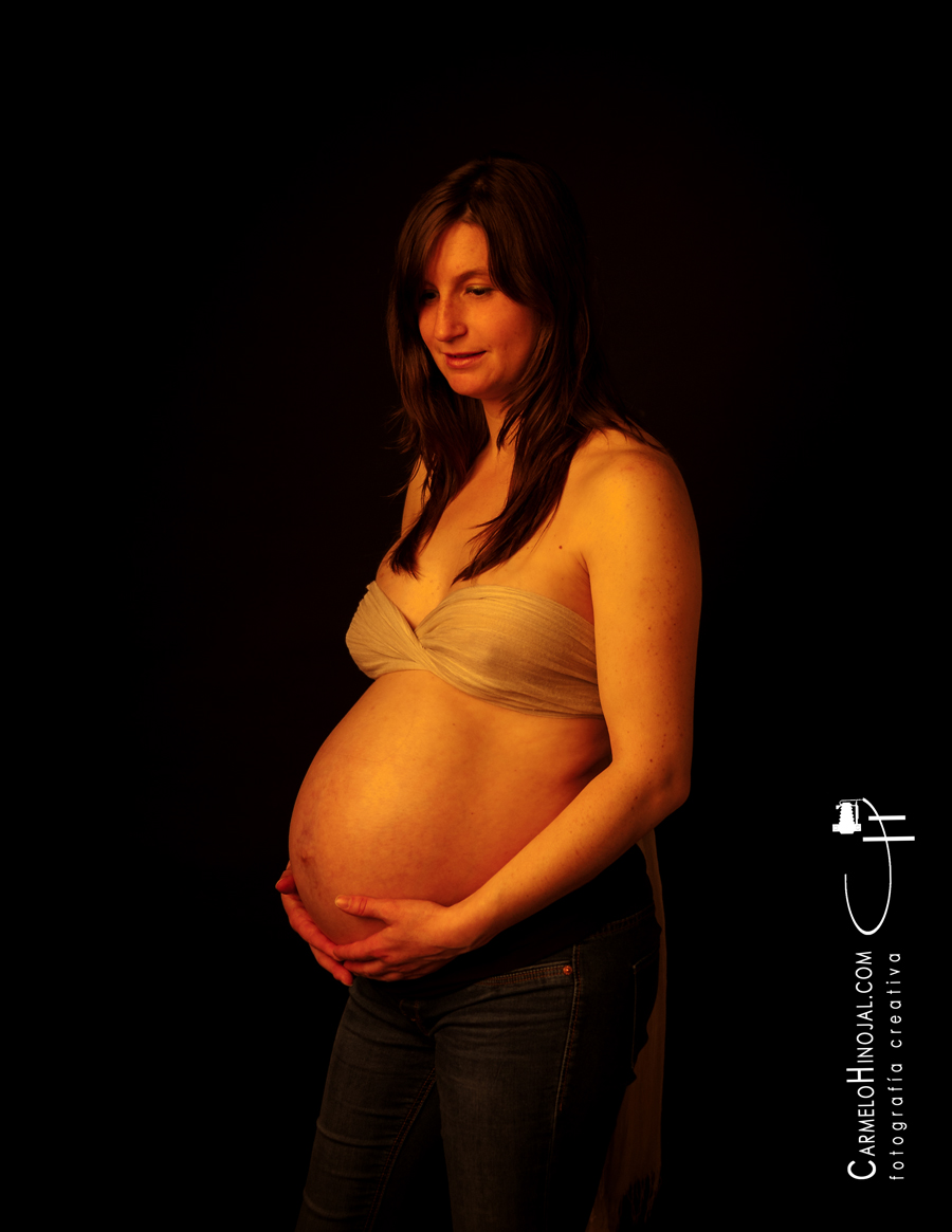 Sesión de estudio embarazada. Fotógrafo Carmelo Hinojal, Santander (Cantabria)07