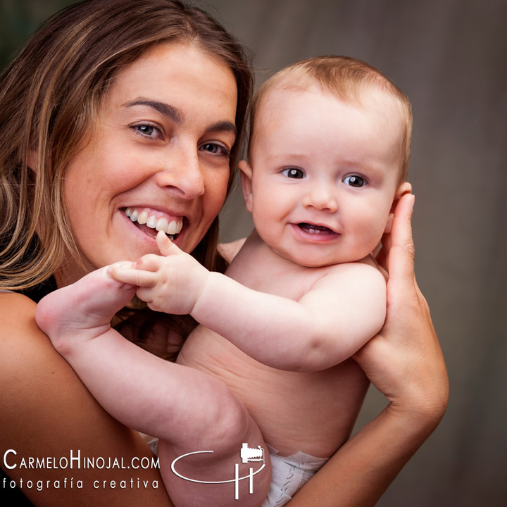 carmelo-hinojal-fotografo-fotografias-estudio-bebe-familia3