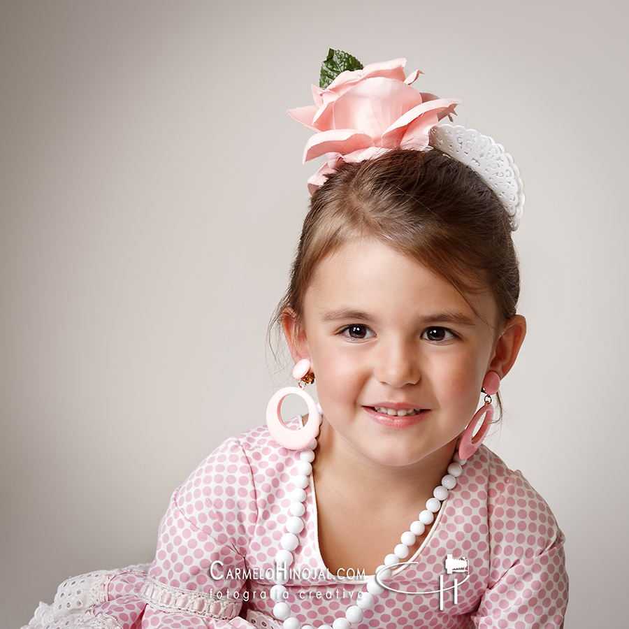 Sesión de estudio de Alejandra. Fotógrafo Carmelo Hinojal, Santander, Cantabria.