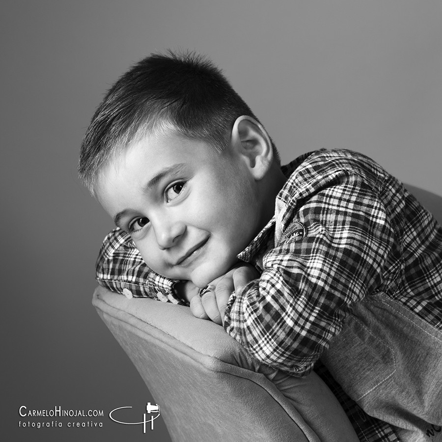 sesión estudio infantil, fotógrafo bebes, fotógrafo niños, carmelo hinojal, fotógrafo santander, fotógrafo cantabria