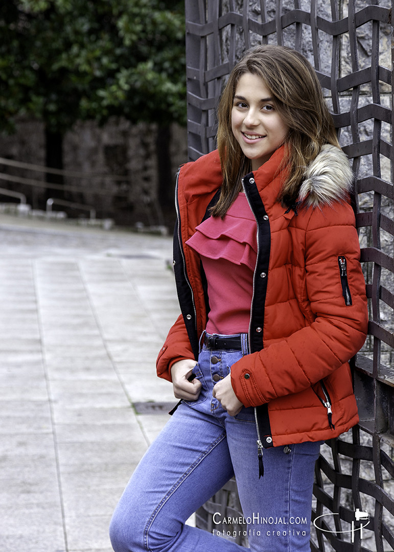 Sesión de estudio de Carolina. Fotógrafo Carmelo Hinojal, fotógrafo de Santander en Cantabria.