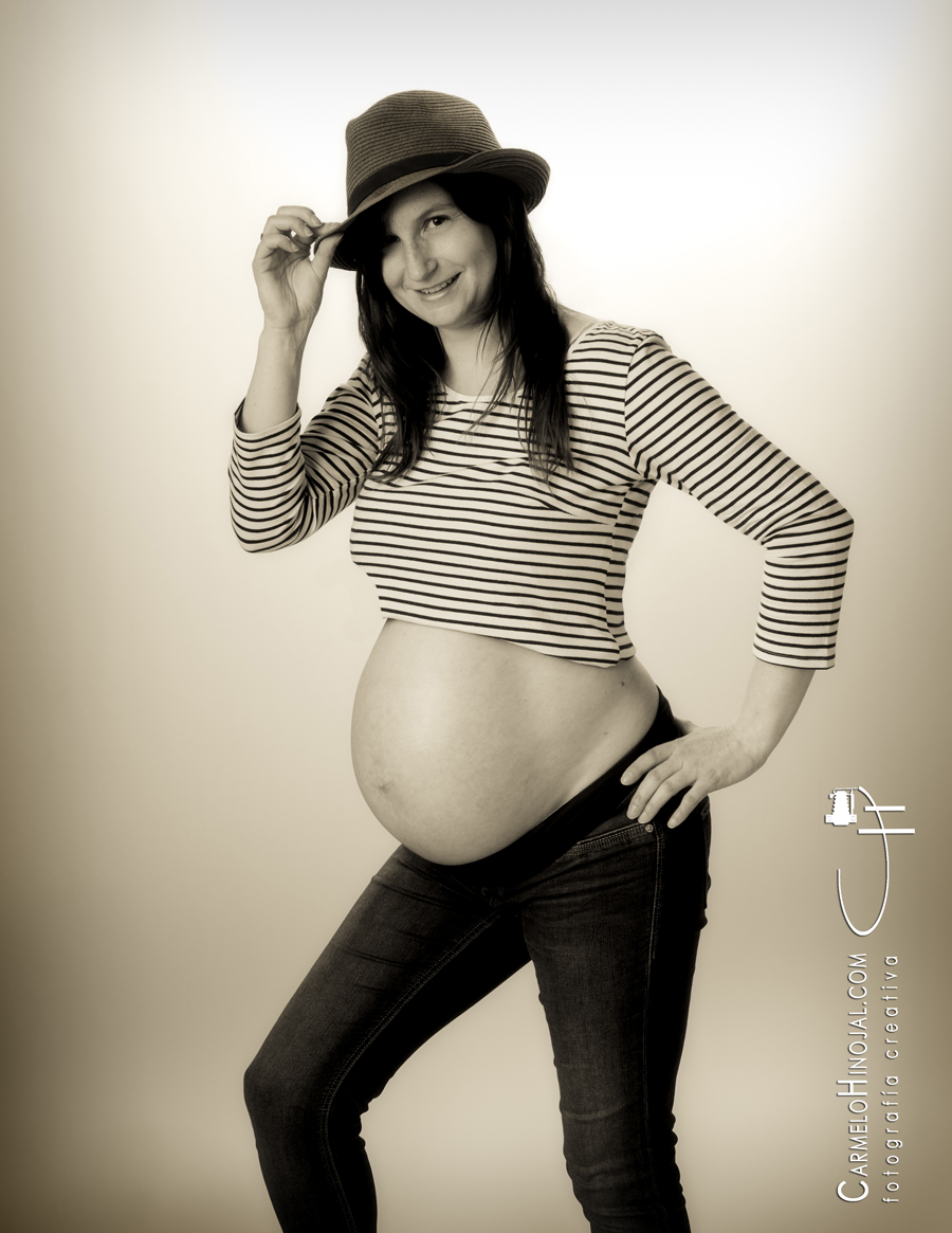 Sesión de estudio embarazada. Fotógrafo Carmelo Hinojal, Santander (Cantabria)03